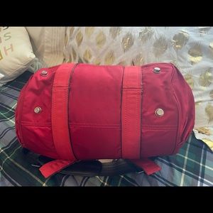 Brand new Lululemon mini duffel bag ! Excellent conditions